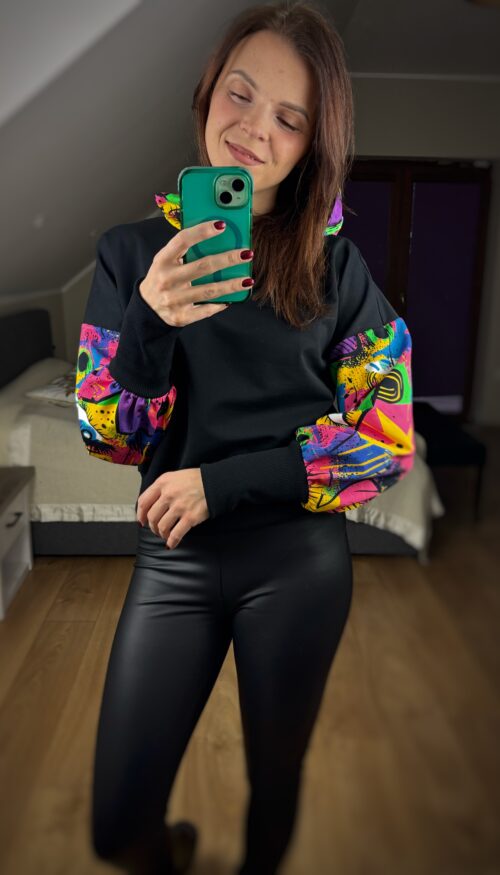 Bluza damska MILA (czarna) od Janoshe Dres