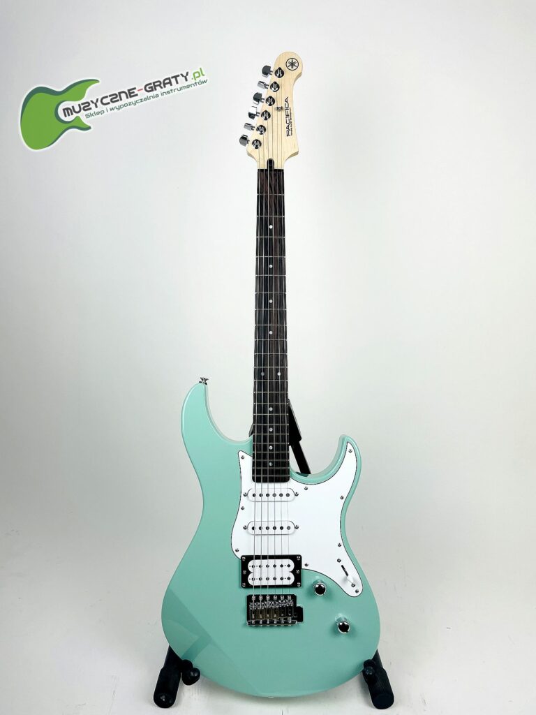 Yamaha Pacifica 112V SB IMG_1740